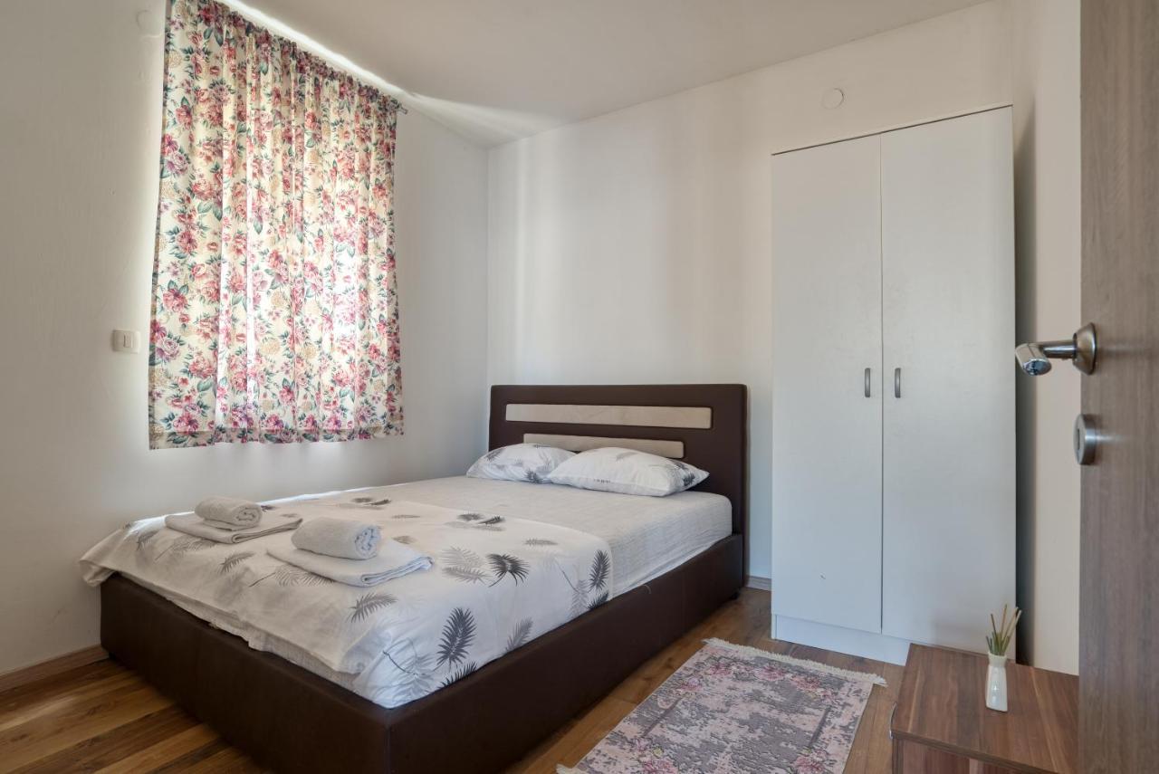 Apartmani Cukic Rafailovici Budva Exterior foto